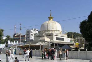 India advises Pakistan to cancel pilgrims' visit to Ajmer Sharif