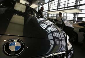 BMW recalls 220,000 vehicles in Takata airbag issue