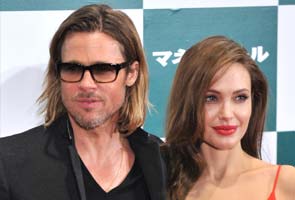 Brad Pitt hails 'heroic' Angelina Jolie after mastectomy