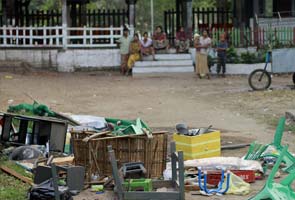 Mosque, orphanage burned in new Myanmar violence 