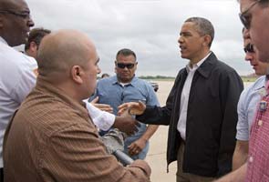 Barack Obama consoles Oklahoma tornado victims 