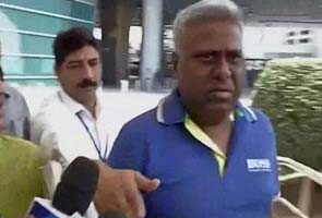 CBI a 'caged parrot', chief Ranjit Sinha agrees