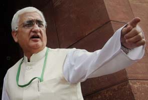 Amid China stand-off, government rethinking Salman Khurshid's trip to Beijing