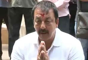 Sanjay Dutt to surrender before special anti-terror court in Mumbai today