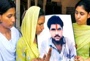 Pakistan agrees to India's request of consular access to Sarabjit Singh, once daily starting today: govt sources