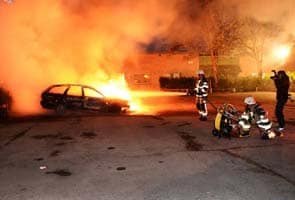 Restaurant torched in fourth night of Sweden riots 