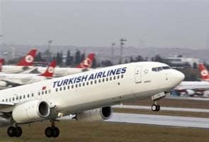 Secular Turks see red over airline's lipstick ban