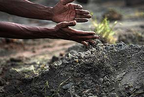 Unidentified victims of Bangladesh collapse buried 