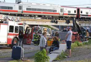 Commuter trains collide in Connecticut, injuring up to 60 people