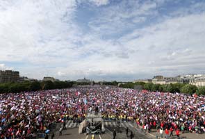 France to hold first gay marriage after last-ditch protest