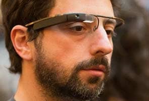 Facebook, Twitter apps come to Glass, Google's wearable computer