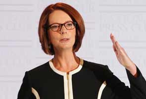 Sandwich thrown at Australian Prime Minister Julia Gillard