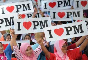 Key issues, players and facts in Malaysia elections