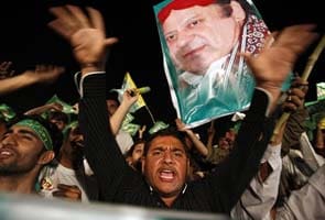 Pakistan election results: Nawaz Sharif's party extends lead over others