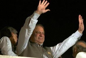 Pakistan's Nawaz Sharif to discuss government formation with party leaders