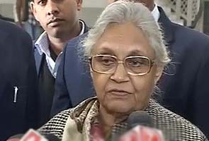 Delhi Lokayukta indicts Chief Minister Sheila Dikshit for misusing public funds in government advertisements