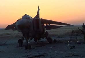 Syrian warplanes pound rebel positions in north 
