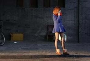 Police in China's capital urge women to cover up on public transport Police in China's capital urge women to cover up on public transport