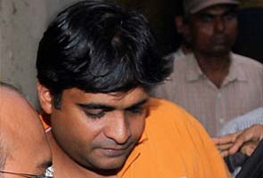 IPL scandal: Gurunath Meiyappan, Vindu Dara Singh get bail