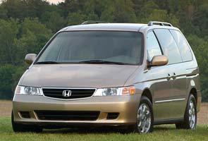 US investigates Honda minivans for air bag trouble