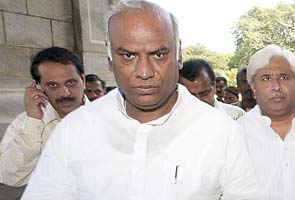 Eight new faces inducted in UPA council of ministers; Mallikarjun Kharge gets Railways Ministry