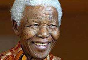 Nelson Mandela's family in court fight over burial locations