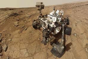 NASA's veteran Mars rover driving to new spot