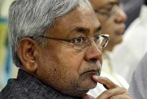 Nitish Kumar unmoved in phone calls from BJP leaders, talks of Third Front