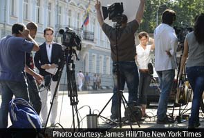 Putin rules out extradition for leak suspect in Russia airport