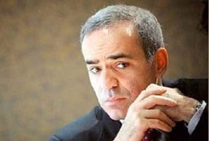 Chess legend Garry Kasparov joins exodus from Putin's Russia