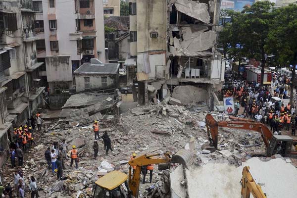 Mumbai building collapse: rescue operations called off