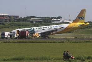 Philippines airport closed after plane overshoots runway