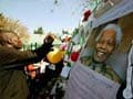 Nelson Mandela battles for life as well-wishers pray for recovery