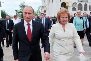 Russia's Vladimir Putin and wife announce divorce