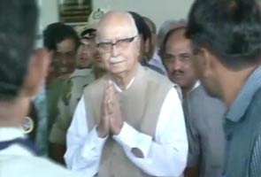 LK Advani to meet RSS chief Mohan Bhagwat in Nagpur today