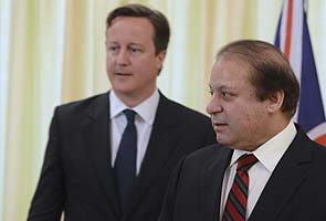 Bombs kill 53 in Pakistan as British PM visits: officials