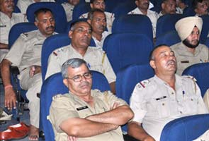 Human rights? Haryana cops caught asleep in discussion