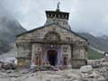 Uttarakhand: IAF choppers fly 70 people to clean Kedarnath temple premises