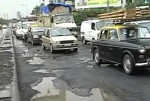 Mumbai pothole menace: High Court steps in
