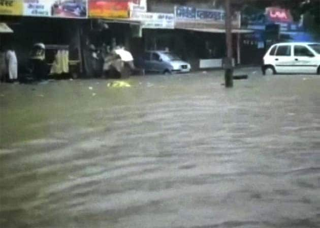 Heavy rains disrupt life in Mumbai, parts of Maharashtra