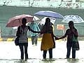 Heavy rain lashes Mumbai, people advised to stay home