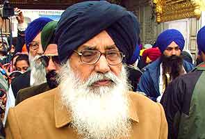 $10,000 award to anyone who serves Parkash Singh Badal summons in US