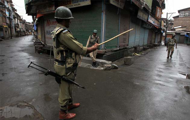 BSF firing: Curfew remains in force in Kashmir; Amarnath Yatra resumes