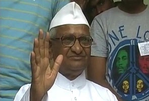 Narendra Modi, Rahul Gandhi not fit for prime minister's post, says Anna Hazare