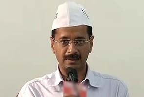 Accident or deliberate, tweets Kejriwal about party worker