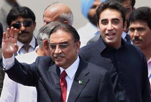 Pakistan's outgoing president Asif Ali Zardari leaves party in crisis
