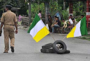 Telangana effect: Gorkha Janmukti Morcha calls indefinite shutdown in Darjeeling