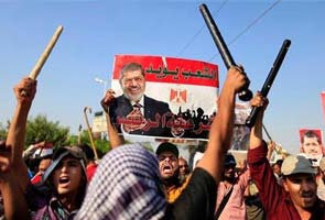 In Egypt, three killed in gunfight between Mohamed Morsi's supporters and army: reports