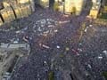 Egypt warns sit-ins as weekend death toll climbs