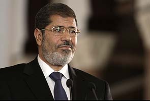 Egypt prosecutor orders Mohamed Morsi's detention over ties with Hamas: reports